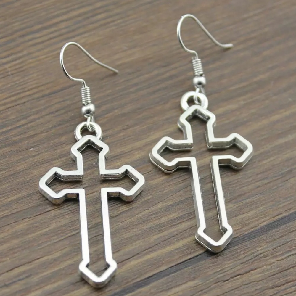 NEW ✞ Sliver drop earrings